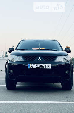 Внедорожник / Кроссовер Mitsubishi Outlander XL 2008 в Киеве