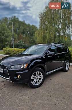 Внедорожник / Кроссовер Mitsubishi Outlander XL 2010 в Ковеле