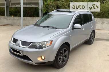 Внедорожник / Кроссовер Mitsubishi Outlander XL 2008 в Киеве