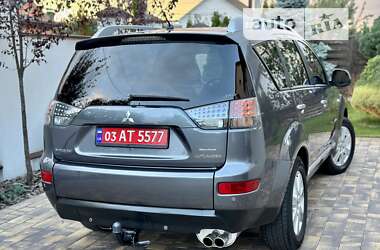 Позашляховик / Кросовер Mitsubishi Outlander XL 2009 в Вінниці