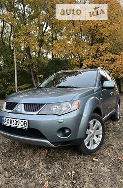 Внедорожник / Кроссовер Mitsubishi Outlander XL 2008 в Харькове