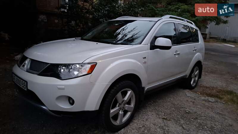 Mitsubishi Outlander XL 2008