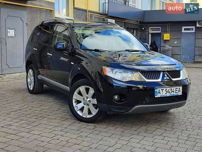 Позашляховик / Кросовер Mitsubishi Outlander XL 2008 в Івано-Франківську