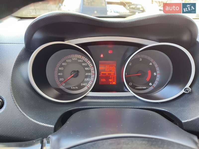 Позашляховик / Кросовер Mitsubishi Outlander XL 2008 в Івано-Франківську