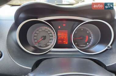 Позашляховик / Кросовер Mitsubishi Outlander XL 2008 в 