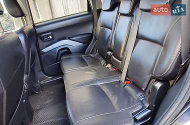 Позашляховик / Кросовер Mitsubishi Outlander XL 2008 в 