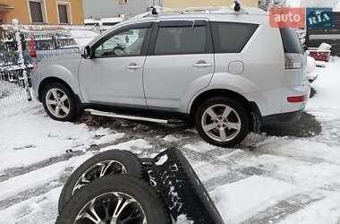 Внедорожник / Кроссовер Mitsubishi Outlander XL 2008 в Заставной