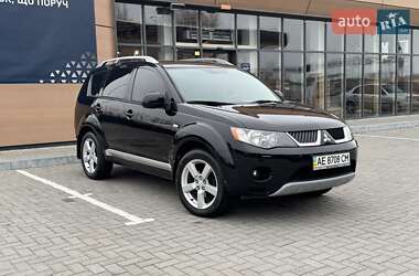 Позашляховик / Кросовер Mitsubishi Outlander XL 2009 в Дніпрі