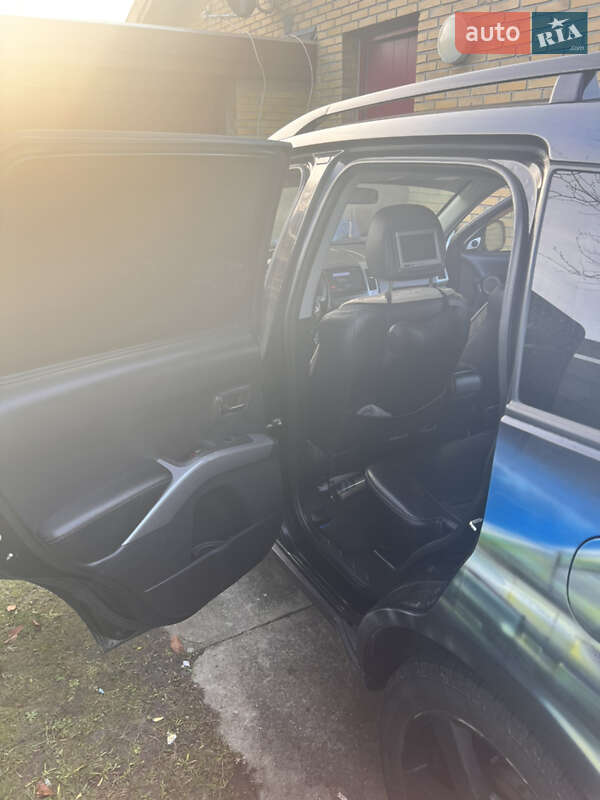 Позашляховик / Кросовер Mitsubishi Outlander XL 2007 в Могилів-Подільському