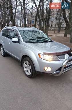 Позашляховик / Кросовер Mitsubishi Outlander XL 2008 в Ромнах