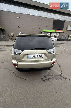 Внедорожник / Кроссовер Mitsubishi Outlander XL 2007 в Кривом Роге