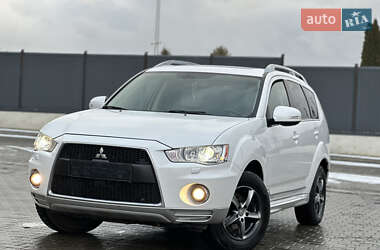 Внедорожник / Кроссовер Mitsubishi Outlander XL 2010 в Луцке