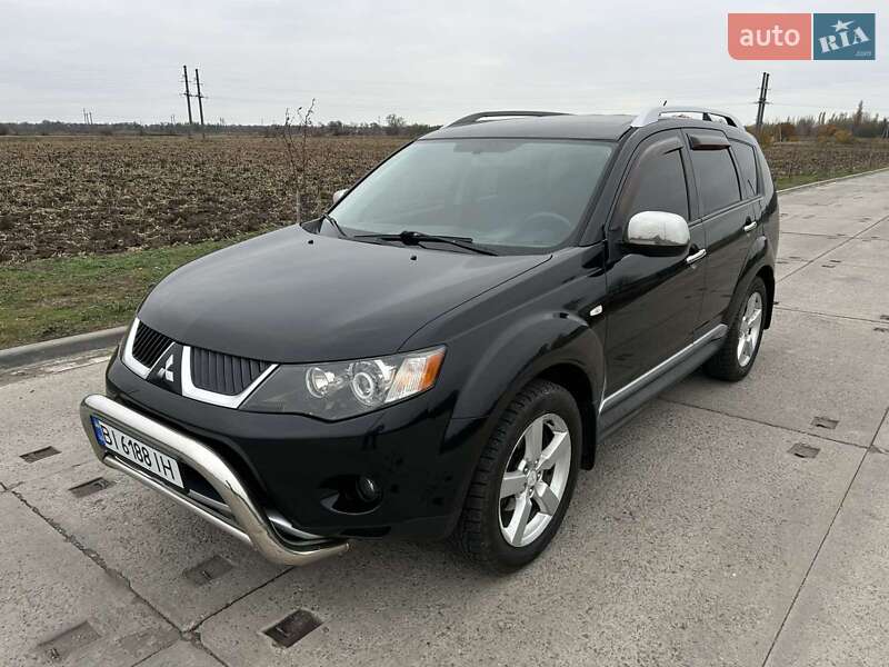 Позашляховик / Кросовер Mitsubishi Outlander XL 2009 в Полтаві