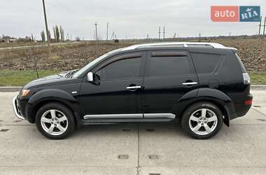 Позашляховик / Кросовер Mitsubishi Outlander XL 2009 в Полтаві