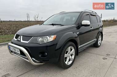 Позашляховик / Кросовер Mitsubishi Outlander XL 2009 в Полтаві