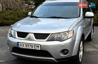 Позашляховик / Кросовер Mitsubishi Outlander XL 2008 в Полтаві