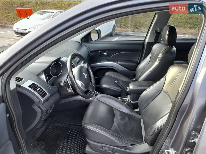 Внедорожник / Кроссовер Mitsubishi Outlander XL 2007 в Львове