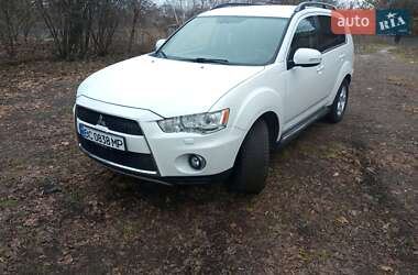 Mitsubishi Outlander XL 2010 Mitsubishi Outlander XL 2010