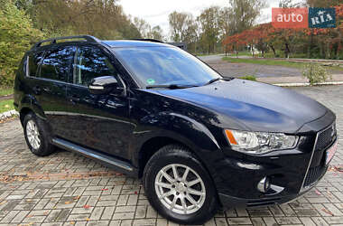Позашляховик / Кросовер Mitsubishi Outlander XL 2011 в Дрогобичі