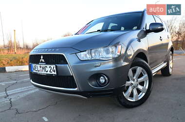 Внедорожник / Кроссовер Mitsubishi Outlander XL 2010 в Стрые