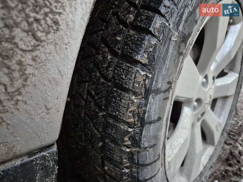 Внедорожник / Кроссовер Mitsubishi Outlander XL 2010 в Тернополе