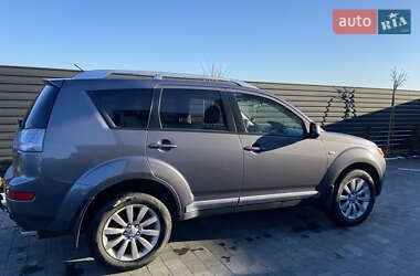 Позашляховик / Кросовер Mitsubishi Outlander XL 2008 в 
