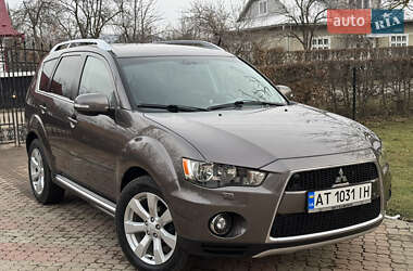 Mitsubishi Outlander XL 2010