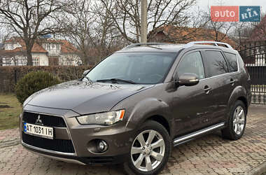 Позашляховик / Кросовер Mitsubishi Outlander XL 2010 в Коломиї