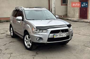 Mitsubishi Outlander XL 2010