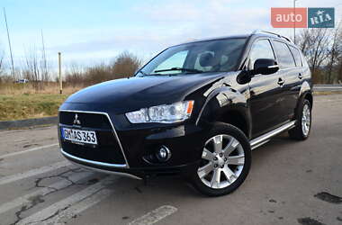 Позашляховик / Кросовер Mitsubishi Outlander XL 2011 в Дрогобичі