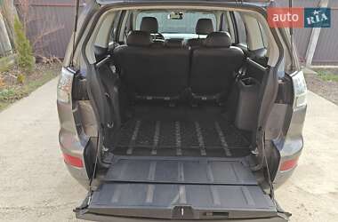 Позашляховик / Кросовер Mitsubishi Outlander XL 2008 в 