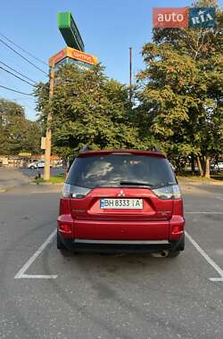 Позашляховик / Кросовер Mitsubishi Outlander XL 2011 в Одесі