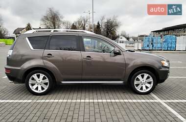 Внедорожник / Кроссовер Mitsubishi Outlander XL 2010 в Коломые