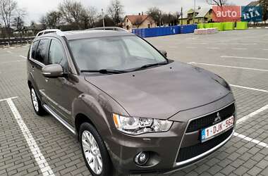 Внедорожник / Кроссовер Mitsubishi Outlander XL 2010 в Коломые