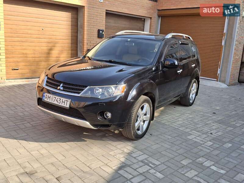 Внедорожник / Кроссовер Mitsubishi Outlander XL 2009 в Бердичеве