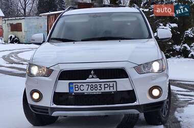 Внедорожник / Кроссовер Mitsubishi Outlander XL 2011 в Трускавце