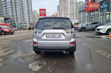 Позашляховик / Кросовер Mitsubishi Outlander XL 2008 в 