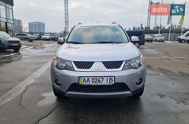 Позашляховик / Кросовер Mitsubishi Outlander XL 2008 в 