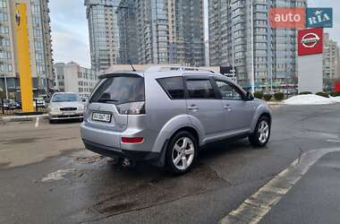 Позашляховик / Кросовер Mitsubishi Outlander XL 2008 в 