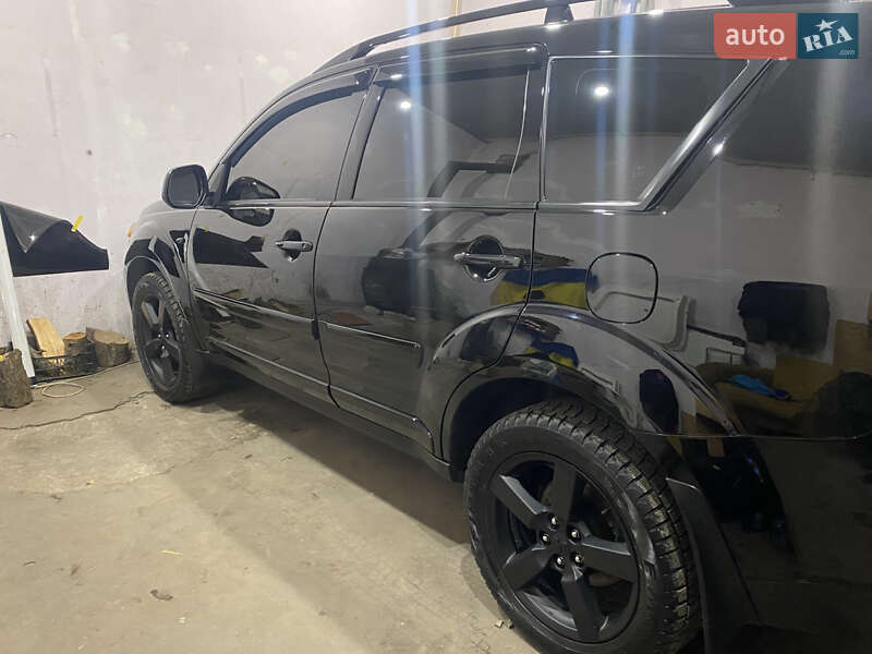 Позашляховик / Кросовер Mitsubishi Outlander XL 2007 в Вільногірську