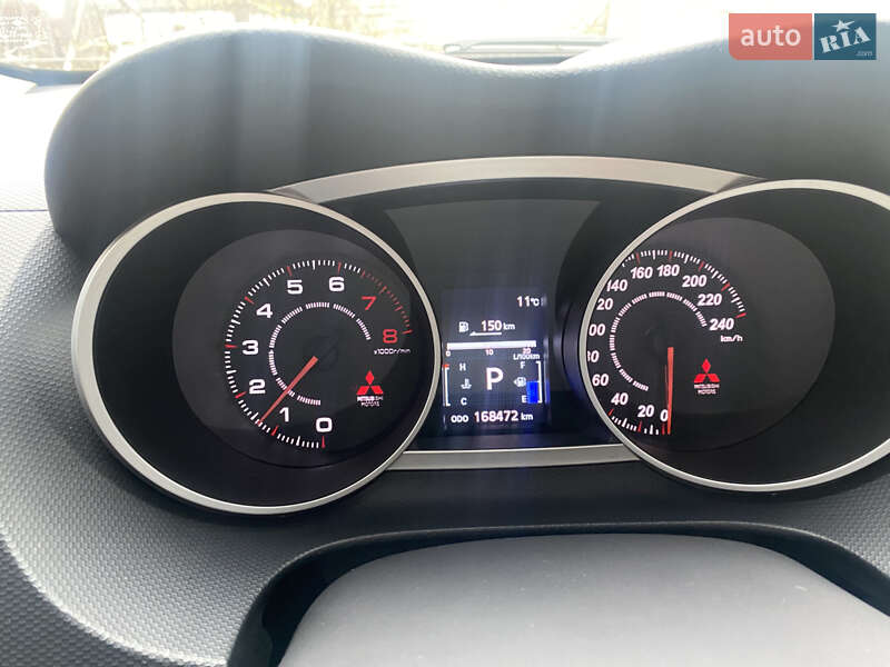 Позашляховик / Кросовер Mitsubishi Outlander XL 2007 в Вільногірську