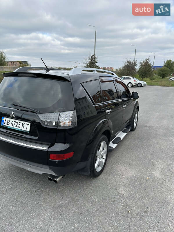 Внедорожник / Кроссовер Mitsubishi Outlander XL 2008 в Виннице