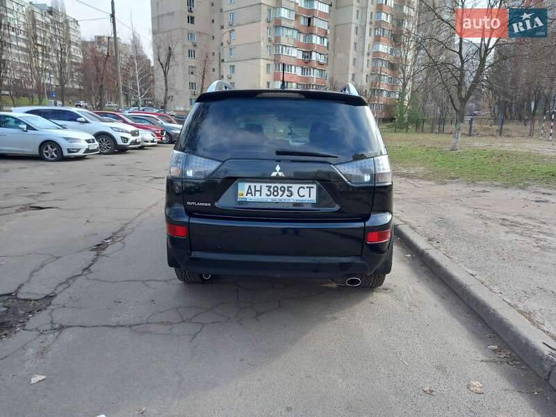 Внедорожник / Кроссовер Mitsubishi Outlander XL 2008 в Киеве
