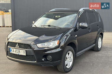 Mitsubishi Outlander XL 2010