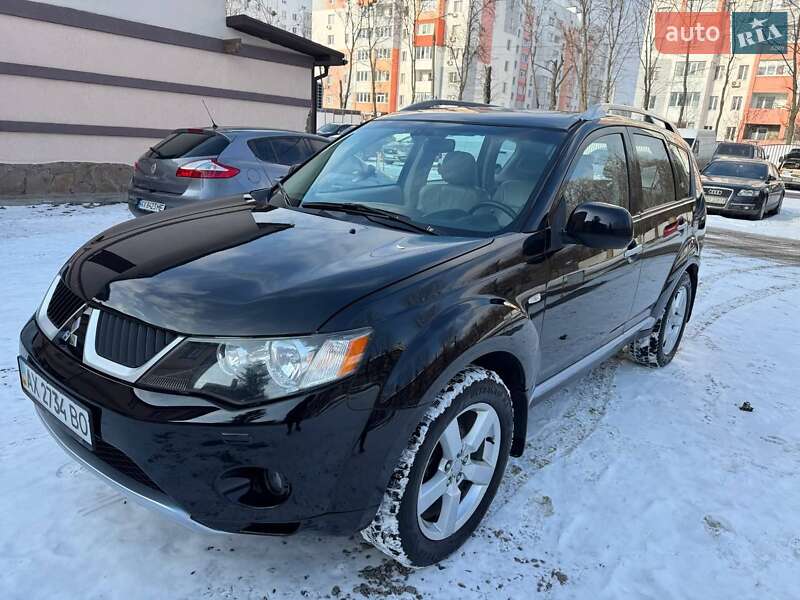 Mitsubishi Outlander XL 2008