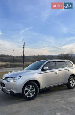 Mitsubishi Outlander XL 2012 Mitsubishi Outlander XL 2012