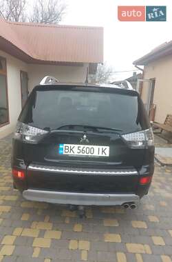 Позашляховик / Кросовер Mitsubishi Outlander XL 2008 в 