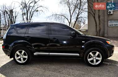Внедорожник / Кроссовер Mitsubishi Outlander XL 2008 в 