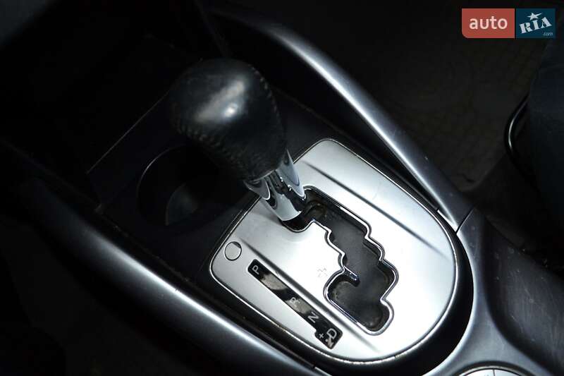 Внедорожник / Кроссовер Mitsubishi Outlander XL 2008 в Киеве