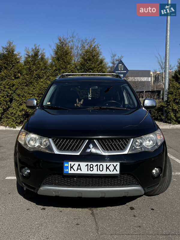 Внедорожник / Кроссовер Mitsubishi Outlander XL 2007 в 